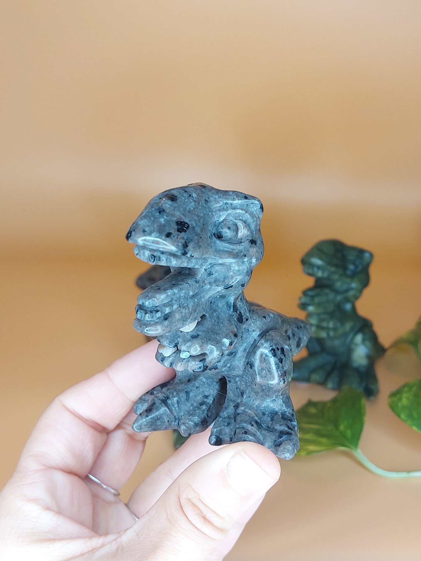 Jade Yooperlit Dino