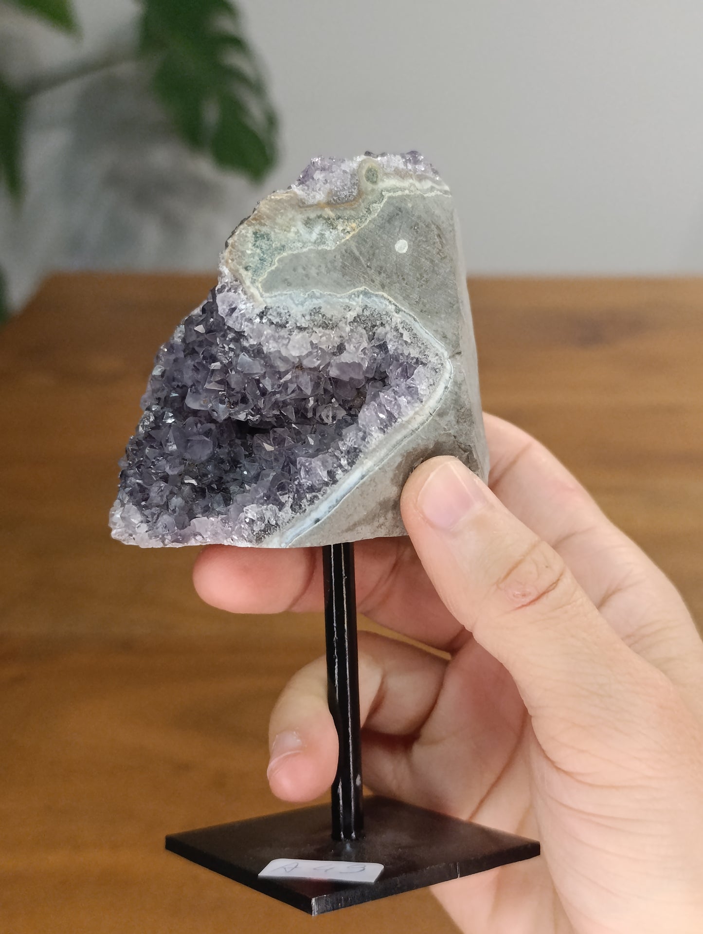 Amethyst Geode auf Ständer A49