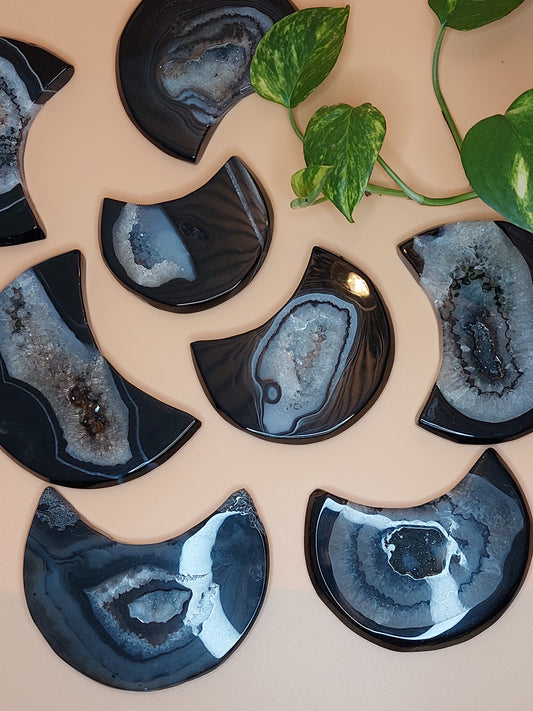 Achat Sardonyx schwarz druzy Mond