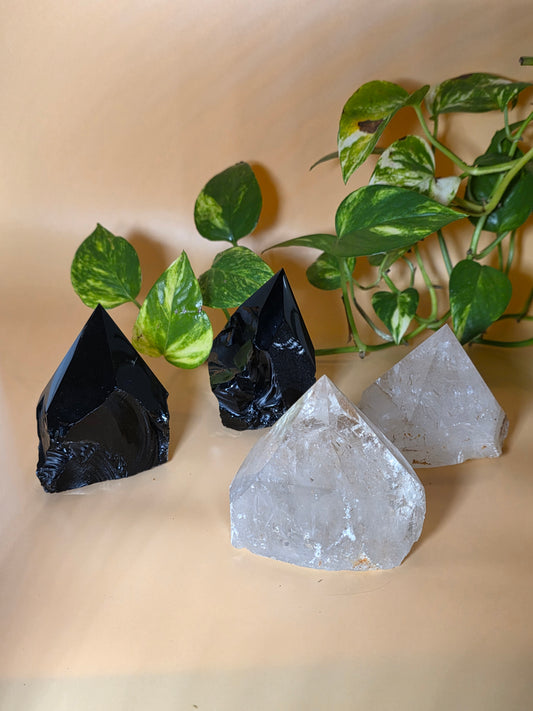 Bergkristall Obsidian Spitze halbpoliert
