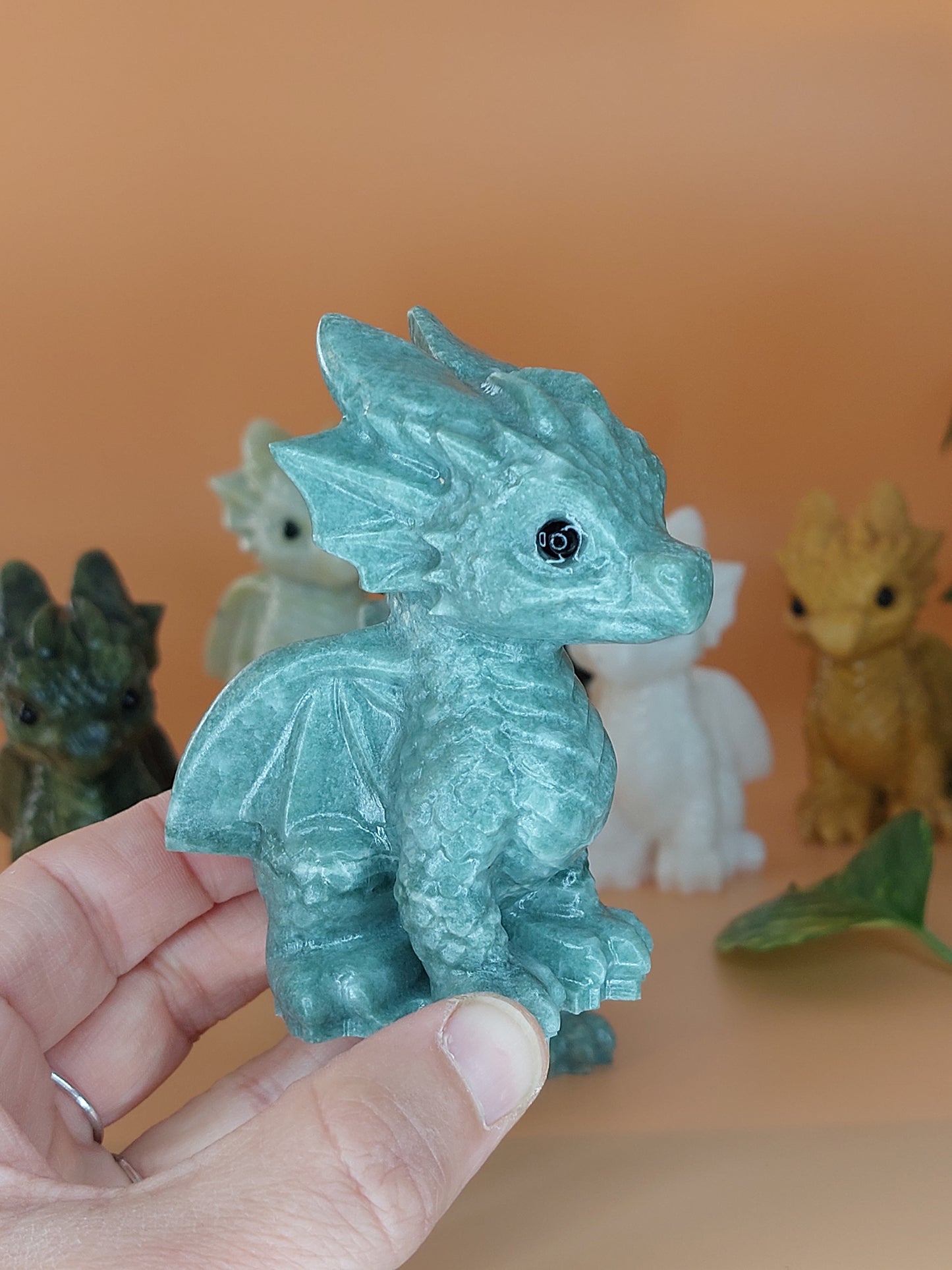 Drachen carving detailliert